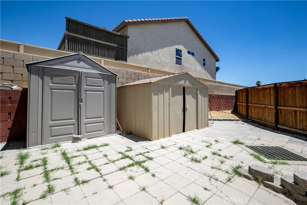 main property photo 11