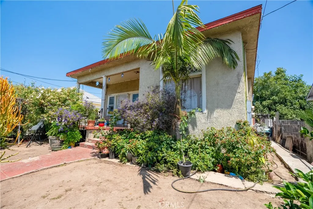 main property photo 40
