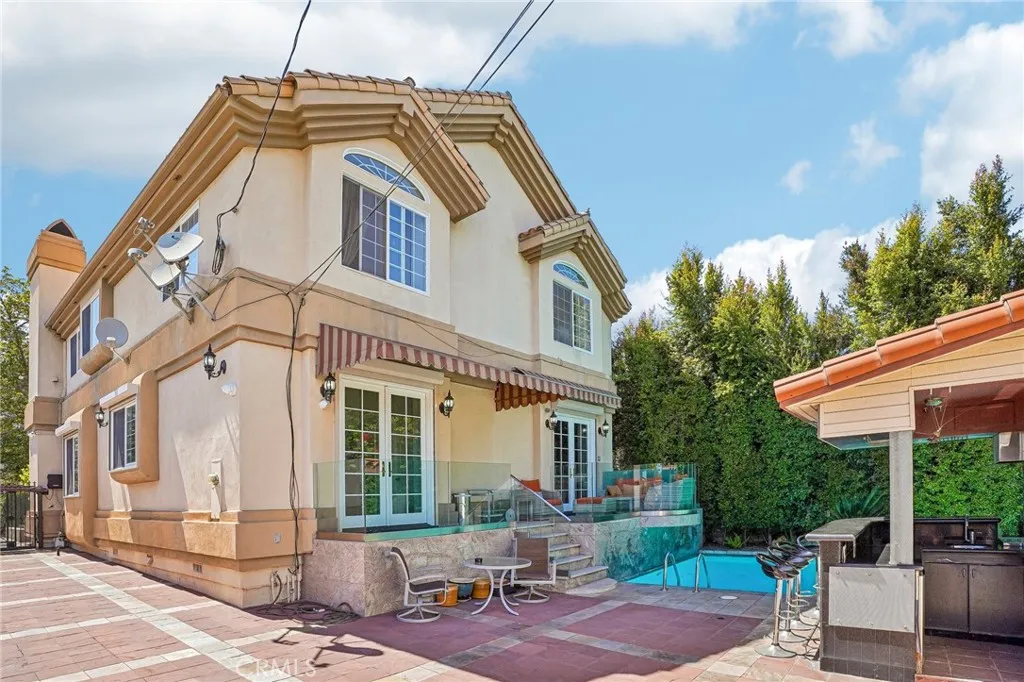 main property photo 42