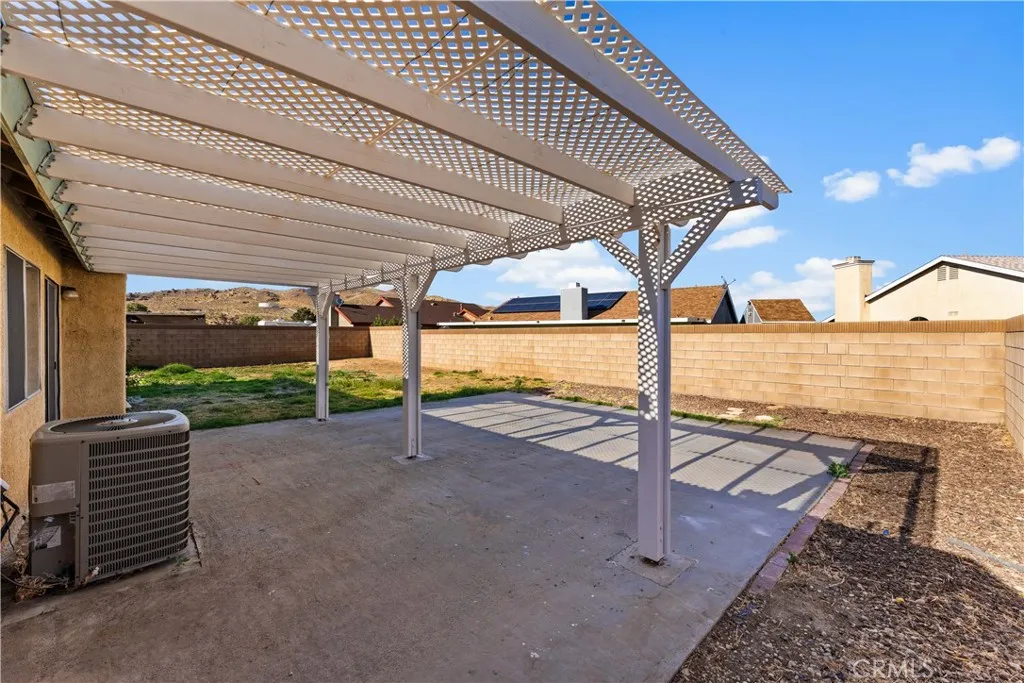main property photo 10