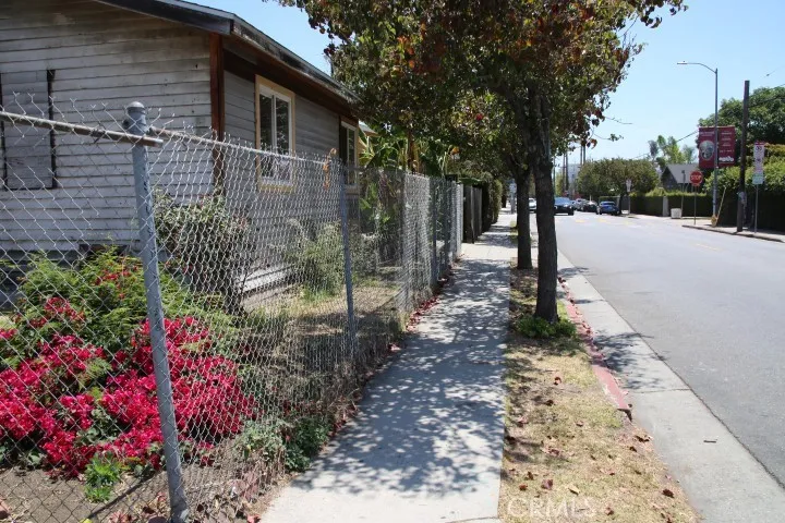 main property photo 70