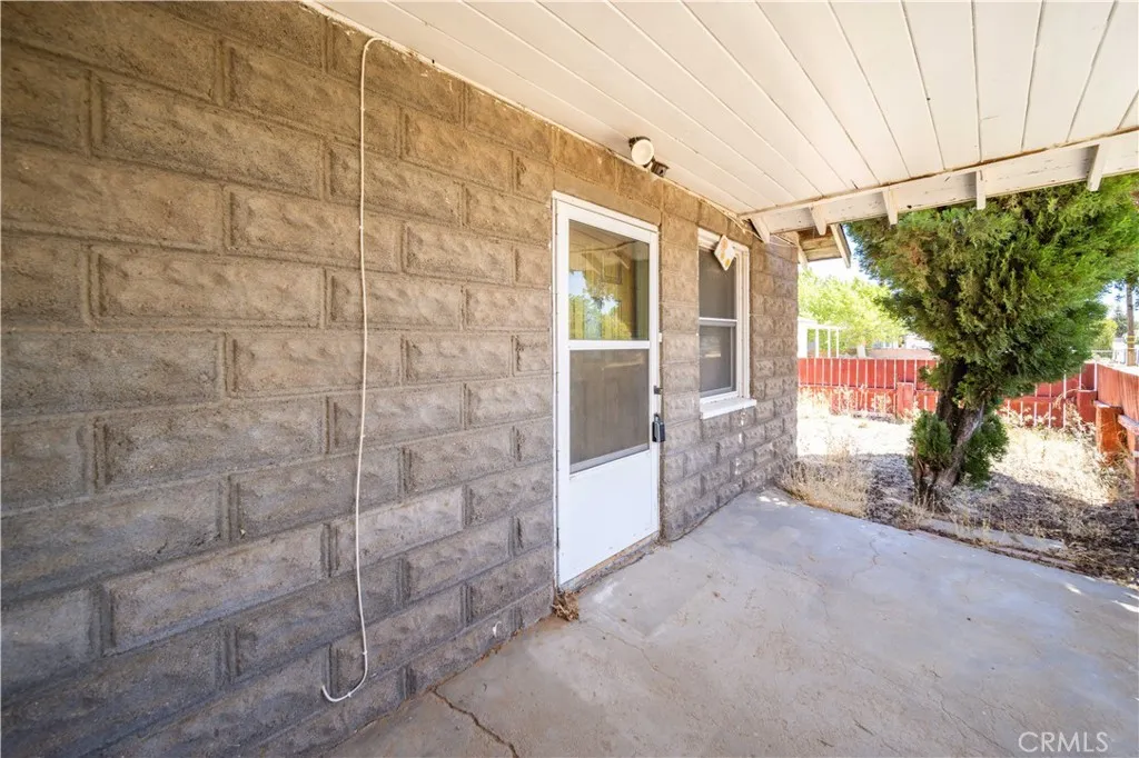 main property photo 9