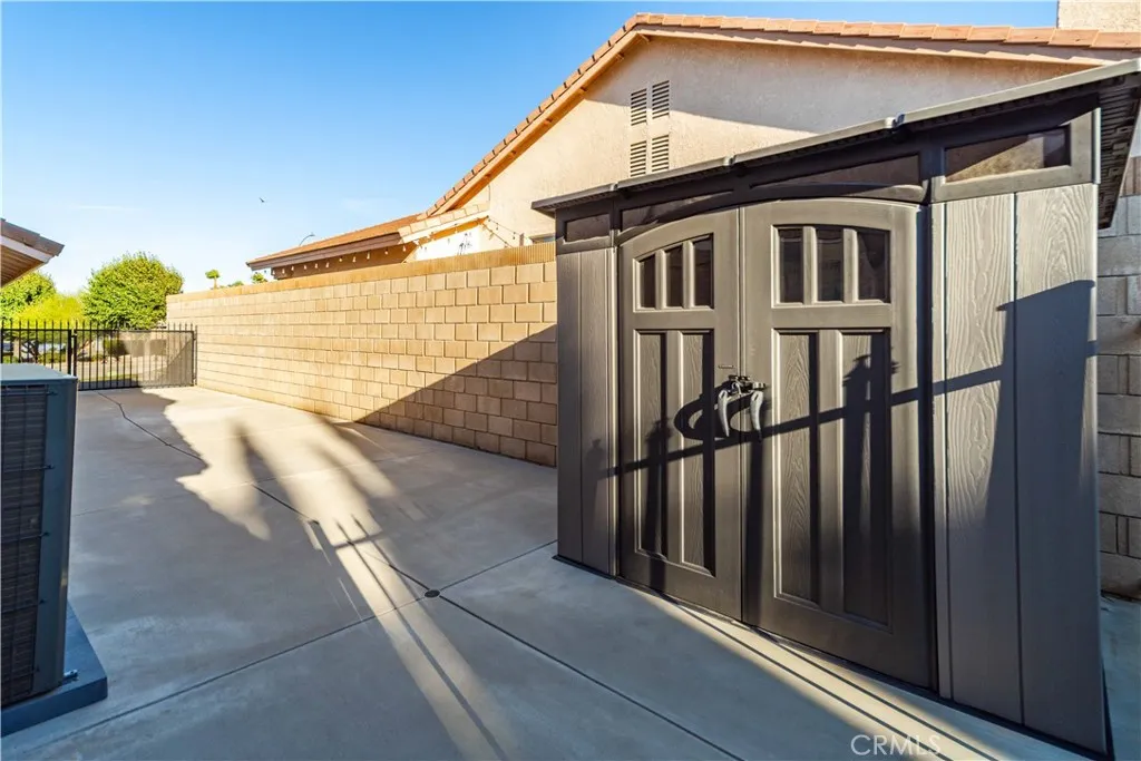main property photo 51