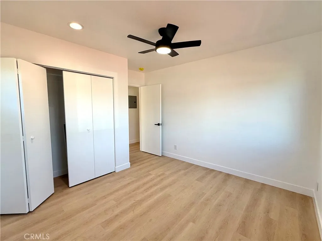 property viewer photo 4