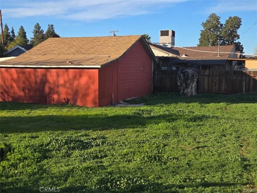 main property photo 13