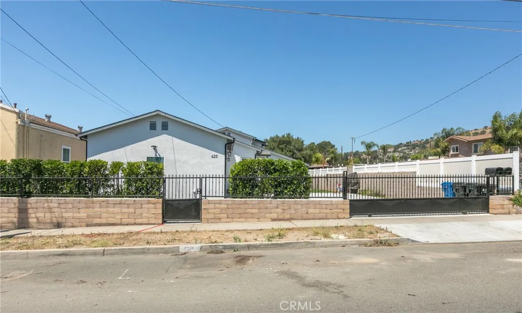 main property photo 5