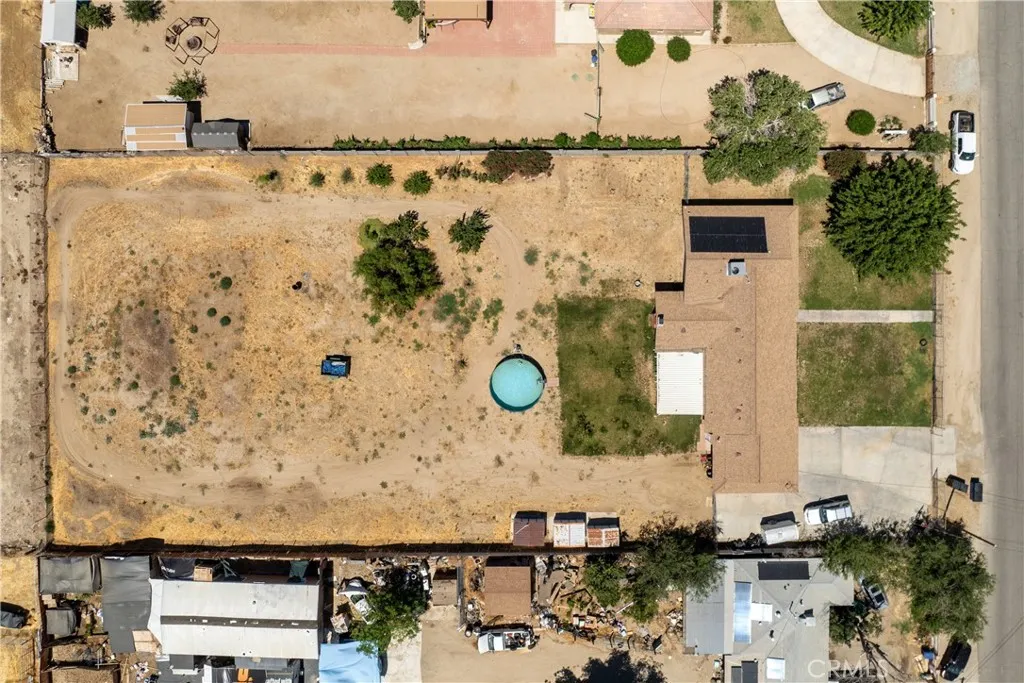 main property photo 24