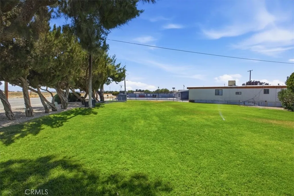 main property photo 10