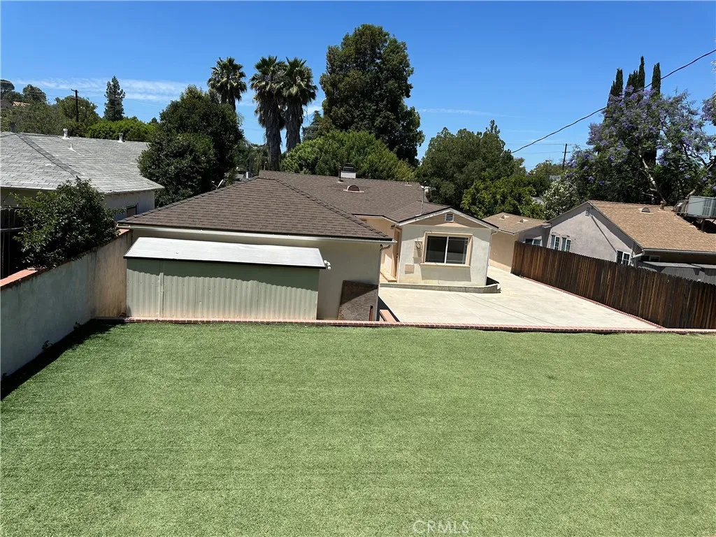 main property photo 28