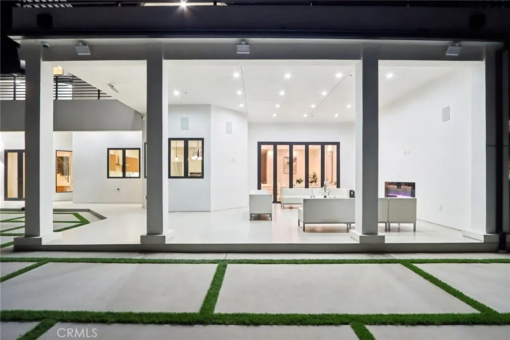 main property photo 58