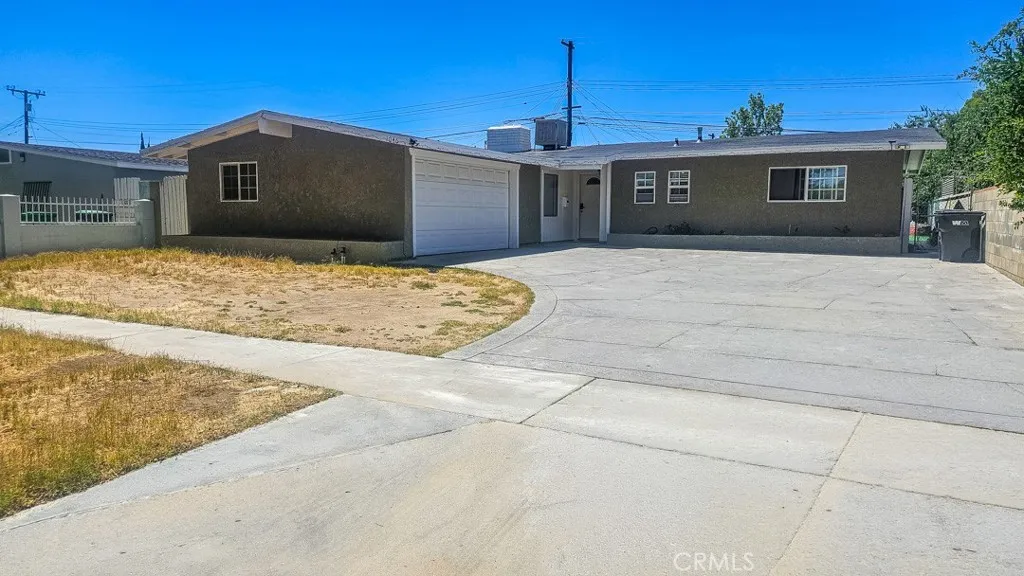 main property photo 17
