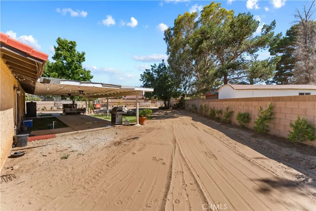 main property photo 34