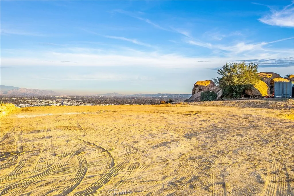 main property photo 19