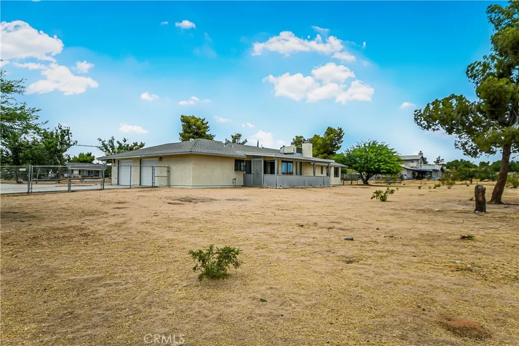 main property photo 19