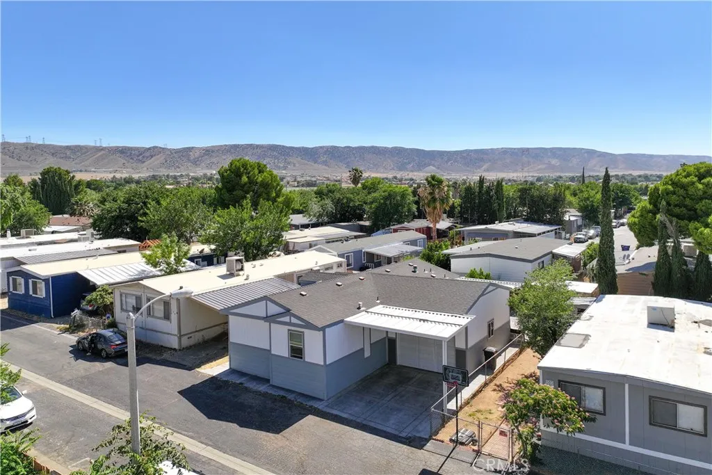 main property photo 33