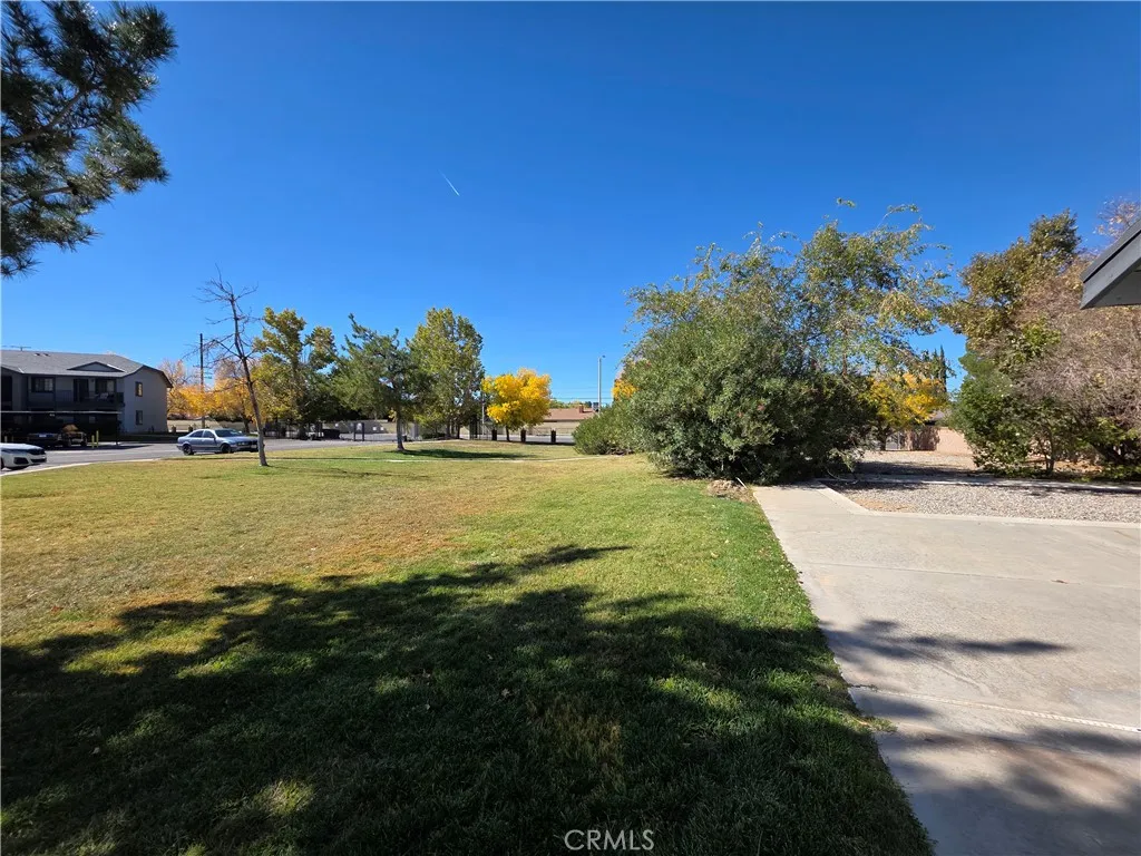 main property photo 18