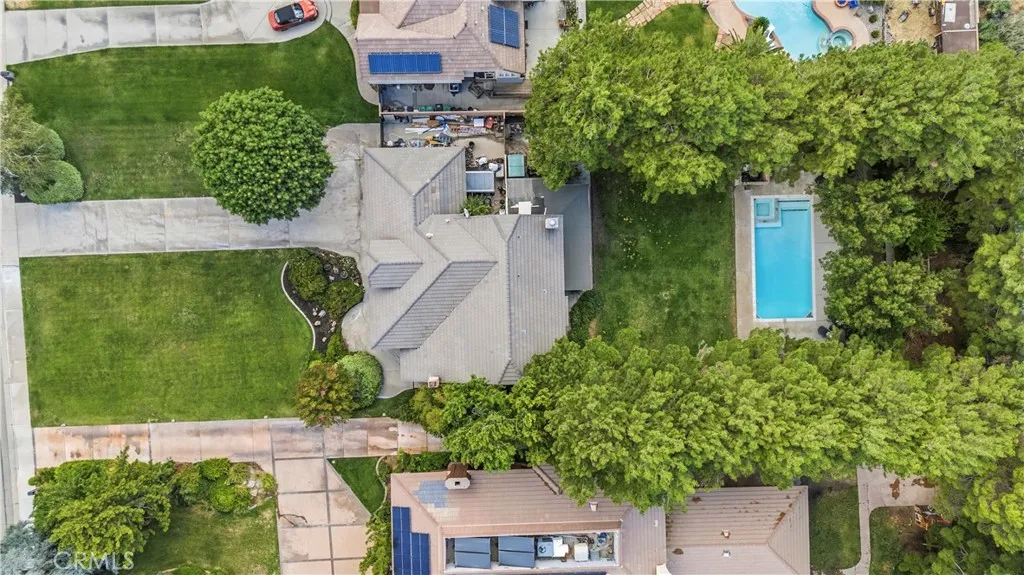 main property photo 70