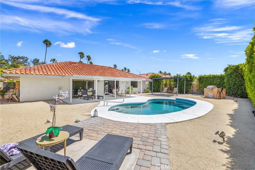 main property photo 26