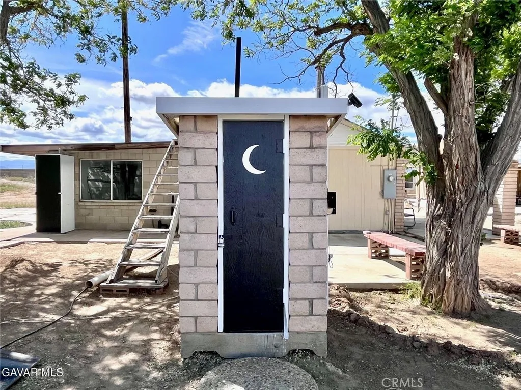 main property photo 21