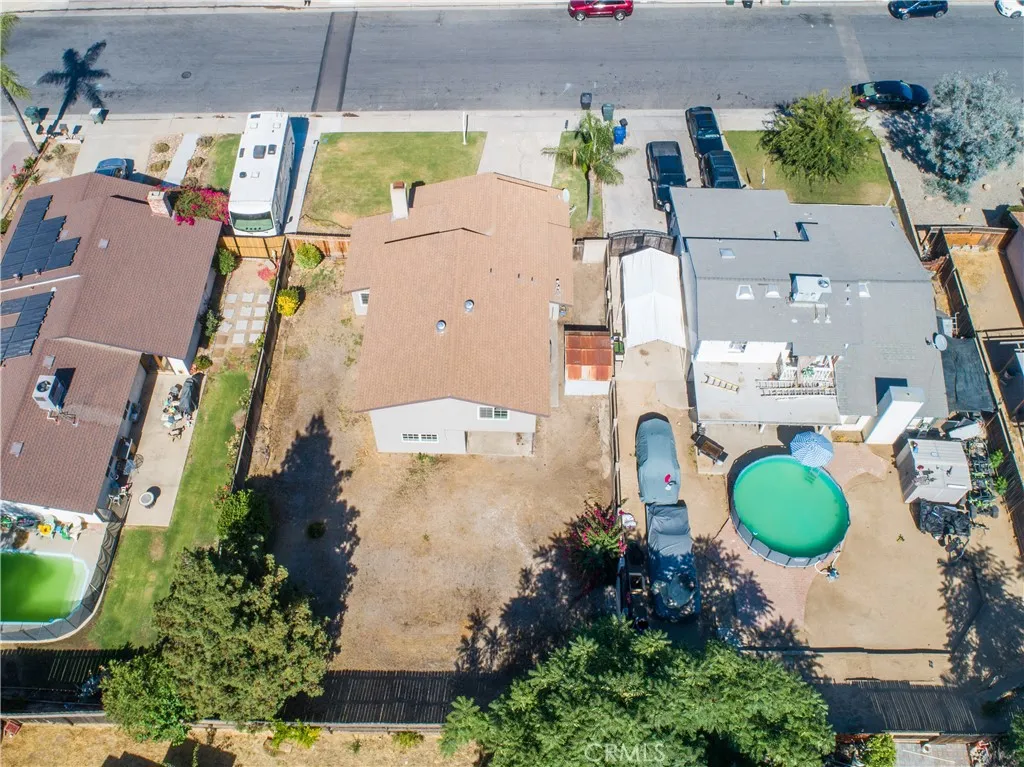 main property photo 26