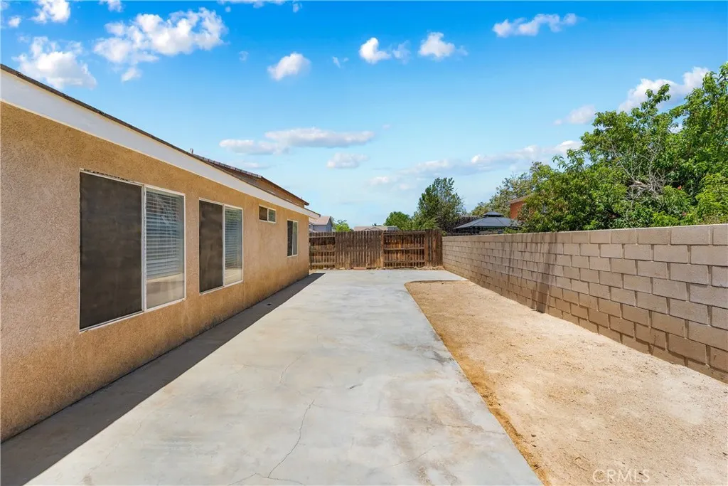 main property photo 31