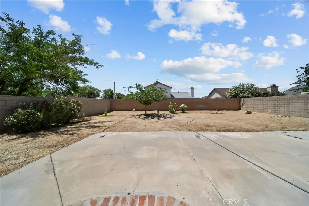 main property photo 23