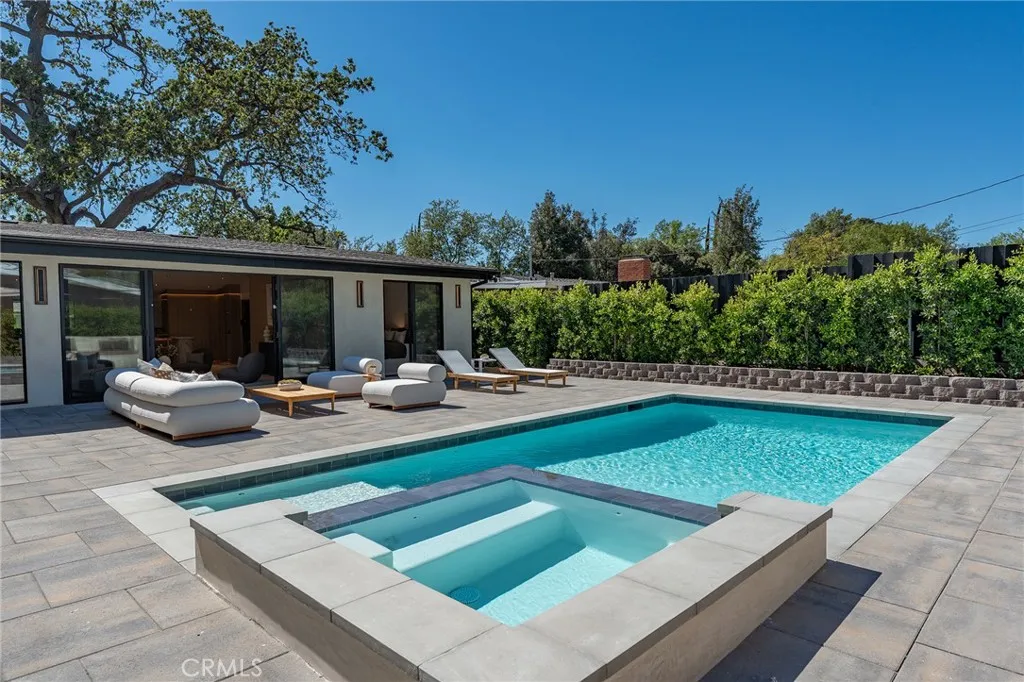 main property photo 54