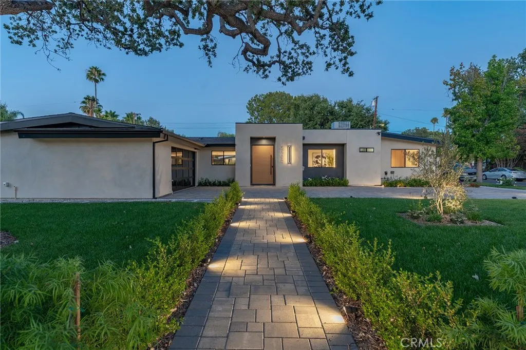 main property photo 74