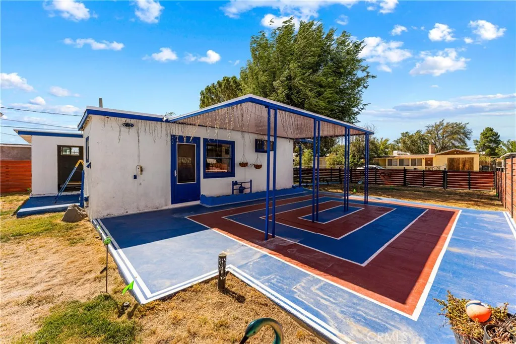 main property photo 19
