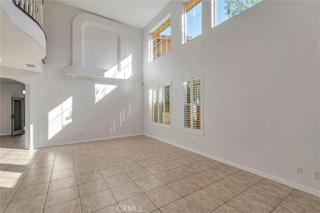 property viewer photo 10