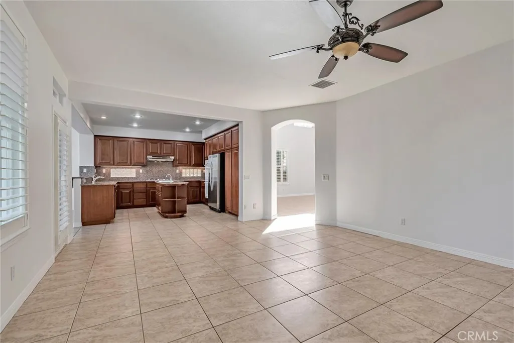 property viewer photo 13