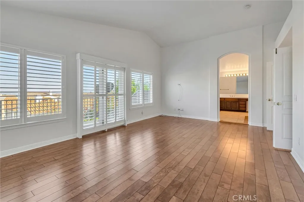 property viewer photo 23