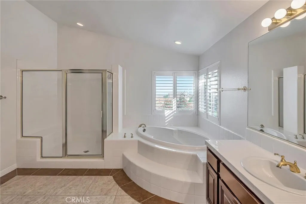 property viewer photo 26