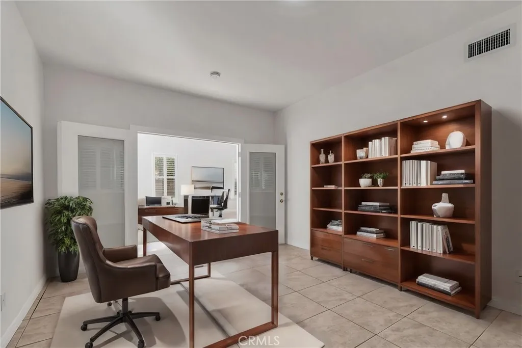 property viewer photo 3