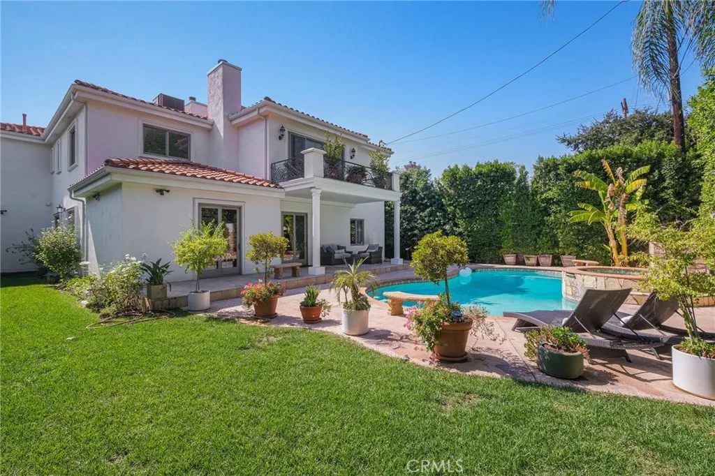 main property photo 29