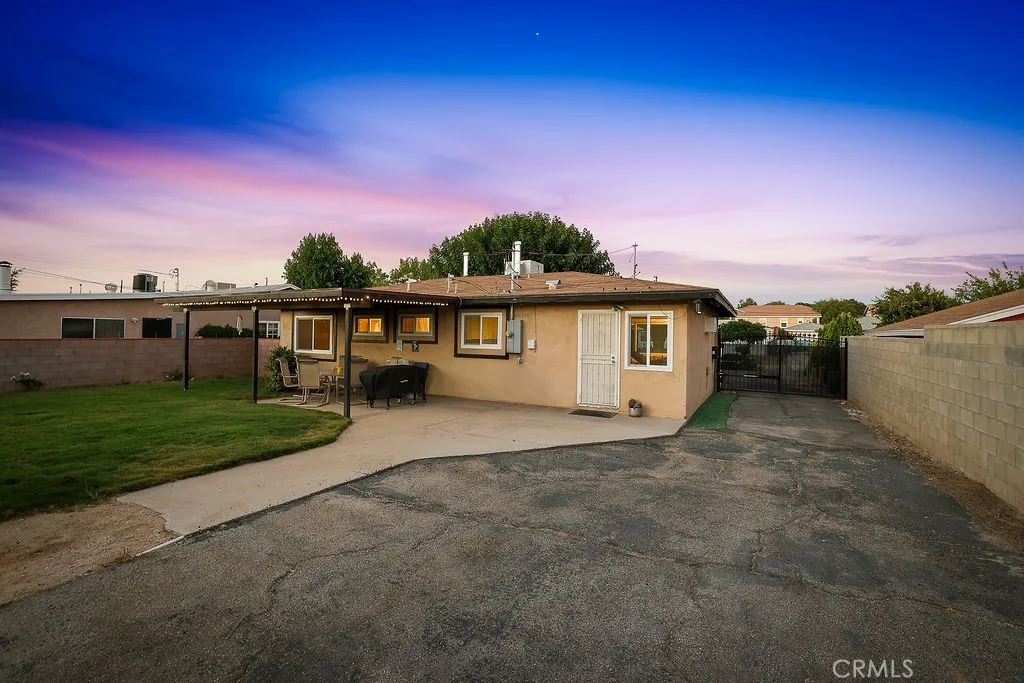 main property photo 25