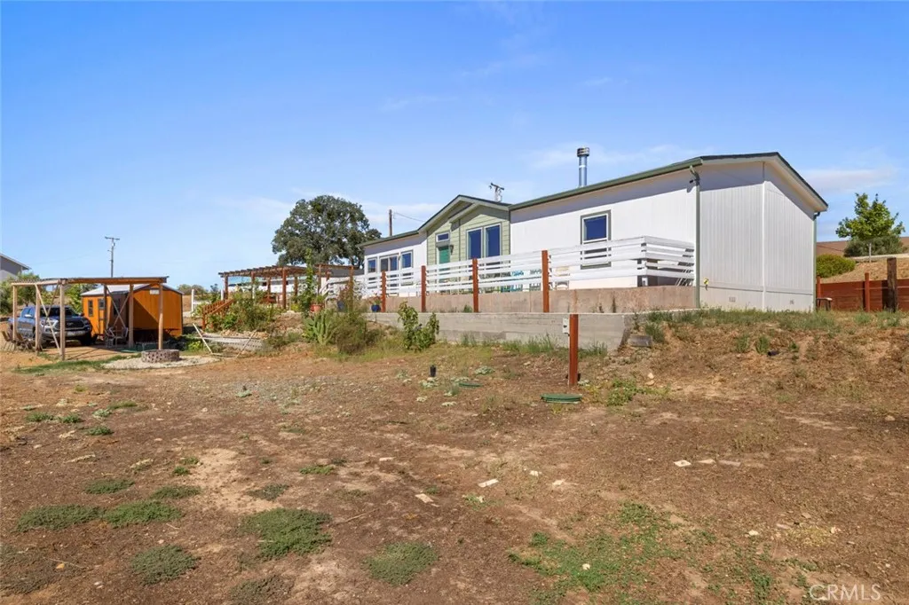 main property photo 11
