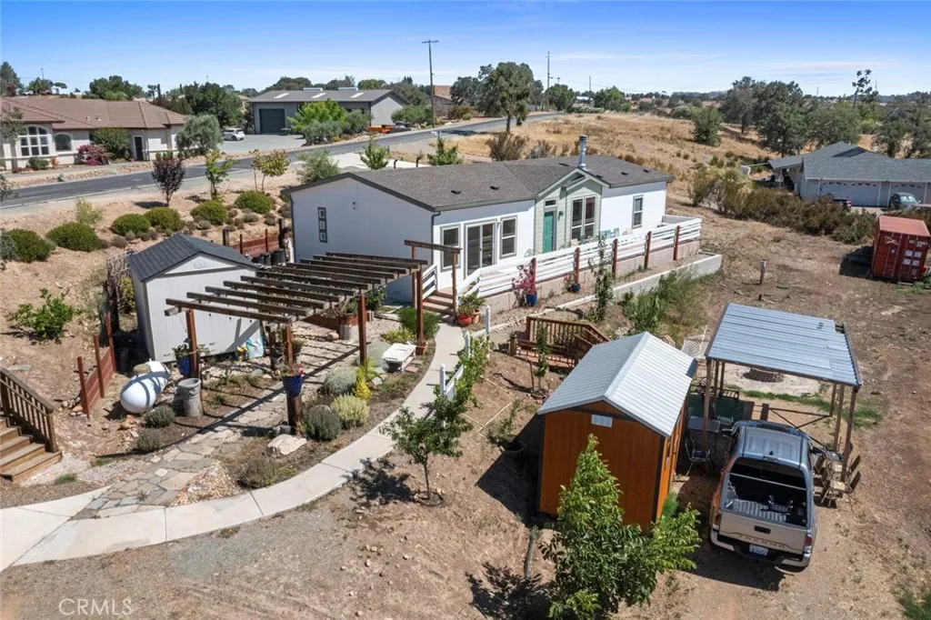 main property photo 13