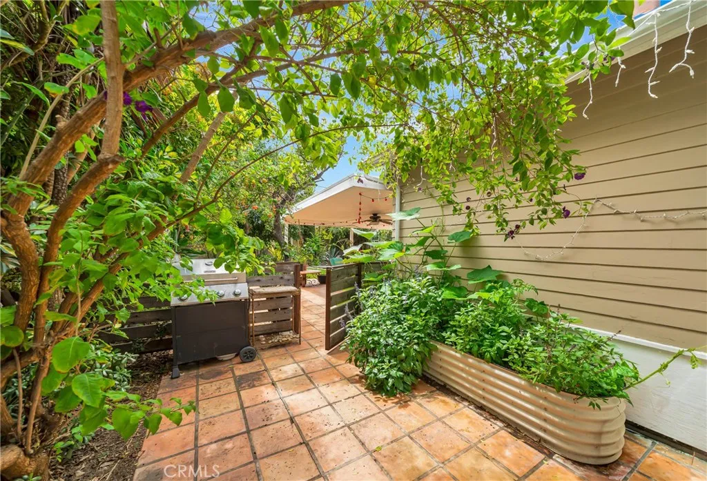 main property photo 59