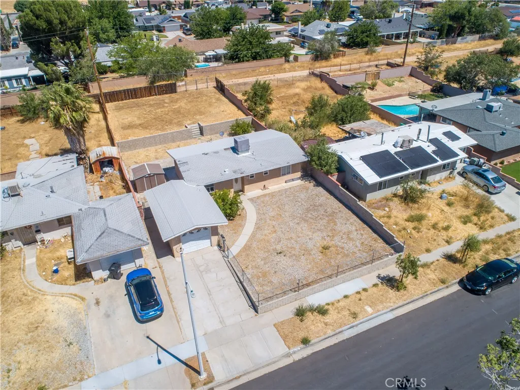 main property photo 15
