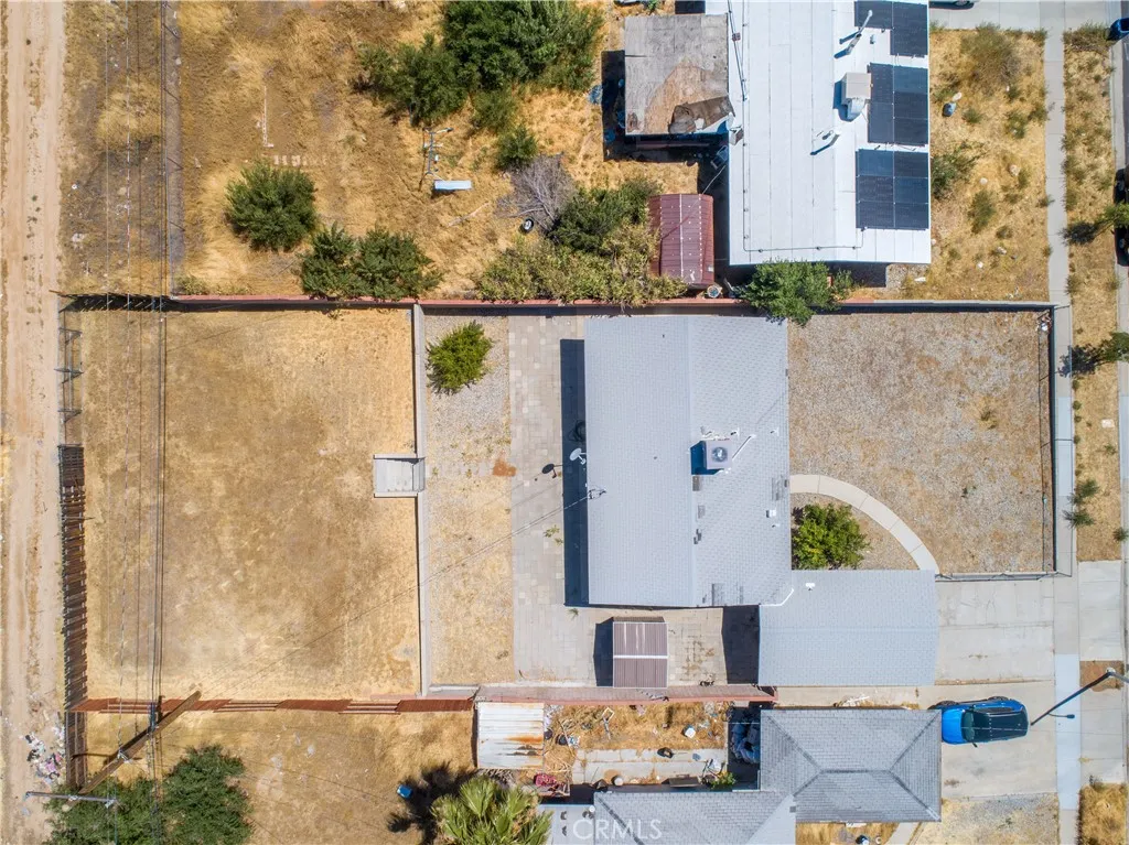 main property photo 16