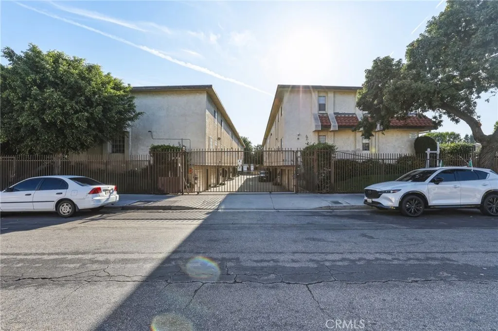 main property photo 29