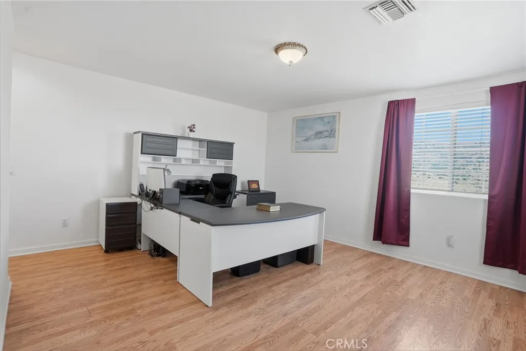 main property photo 70