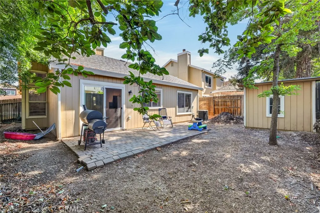 main property photo 30
