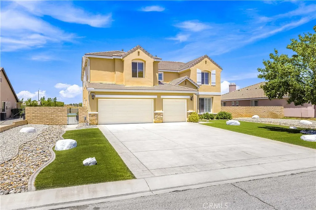 main property photo 1