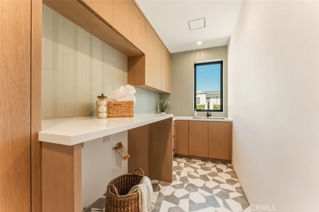 main property photo 67