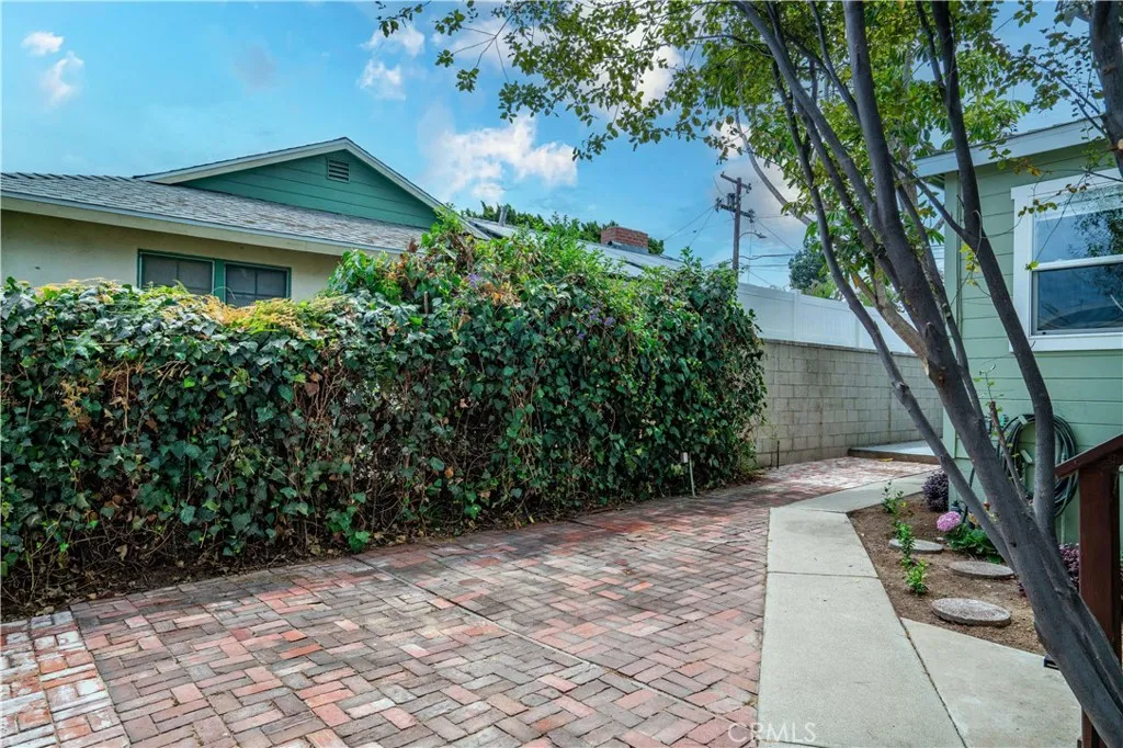 main property photo 49