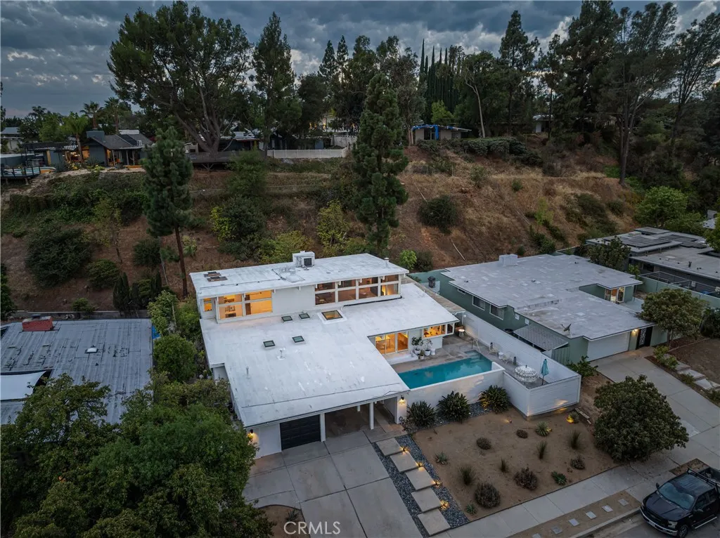 main property photo 65
