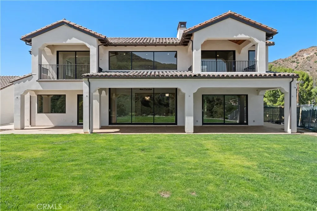 main property photo 40