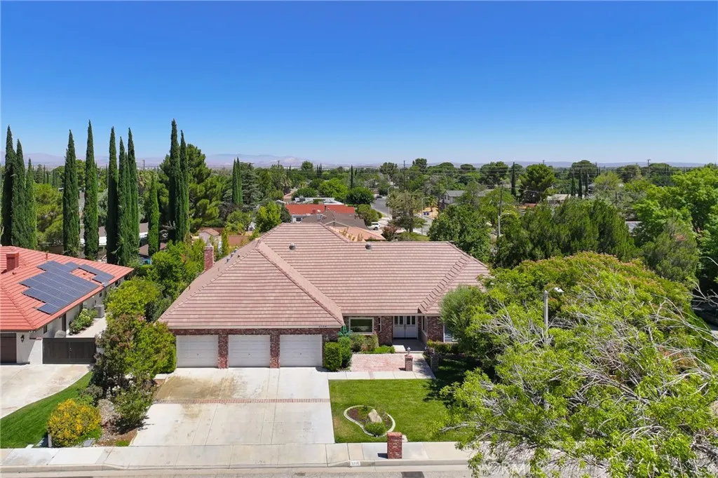 main property photo 64